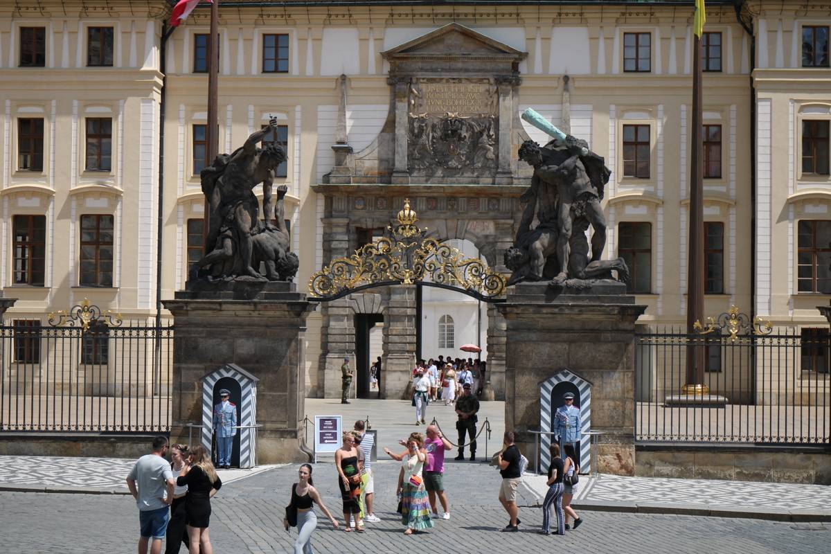 royal guards at gate